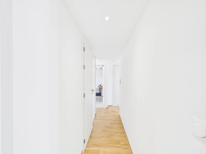 Image No.9-3 Bed Apartment for sale