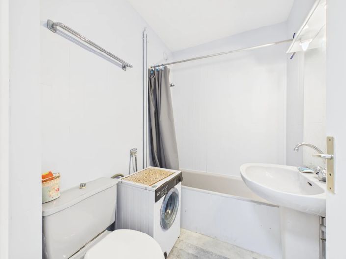Image No.11-1 Bed Apartment for sale