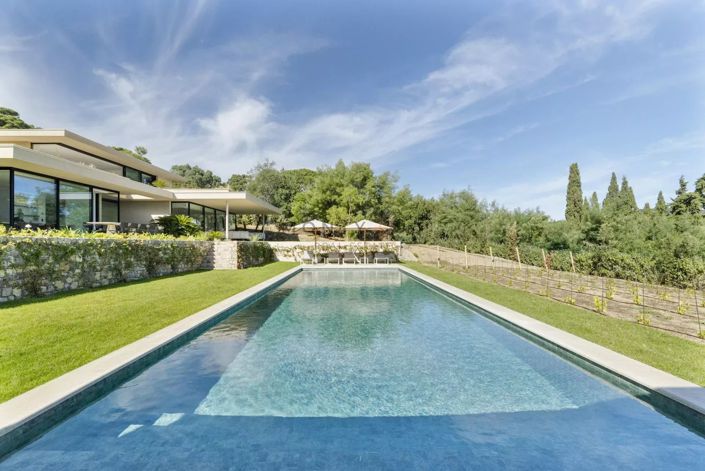 Image No.11-6 Bed House for sale