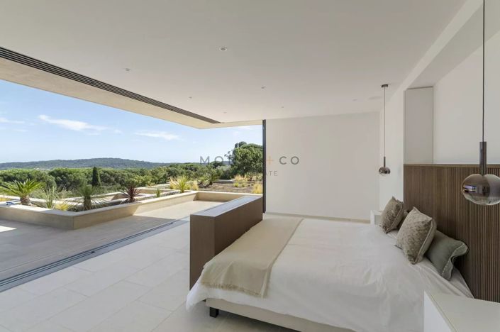 Image No.13-6 Bed House for sale