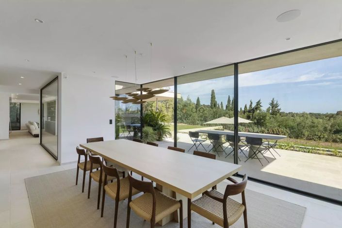 Image No.6-6 Bed House for sale