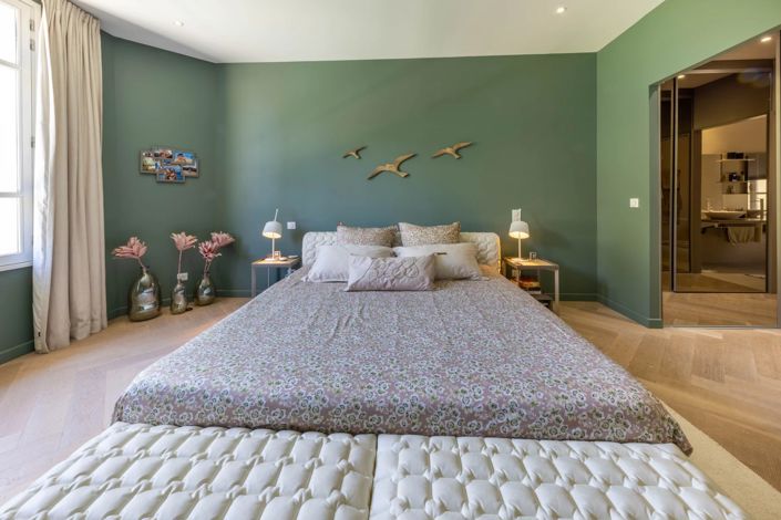 Image No.16-5 Bed House for sale
