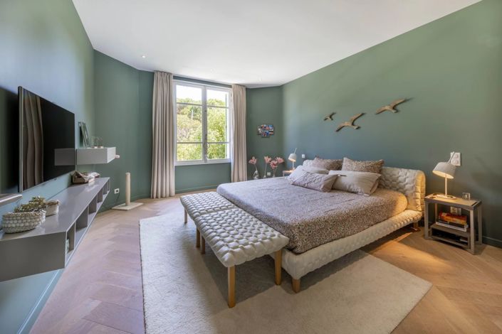 Image No.18-5 Bed House for sale