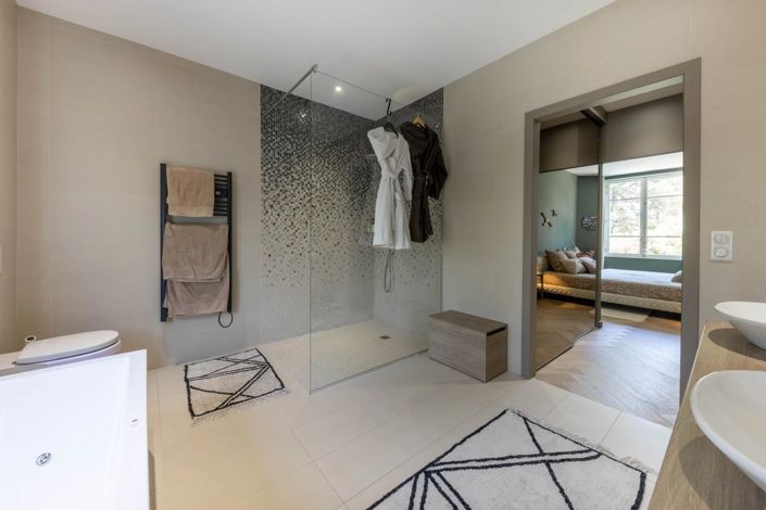Image No.32-5 Bed House for sale