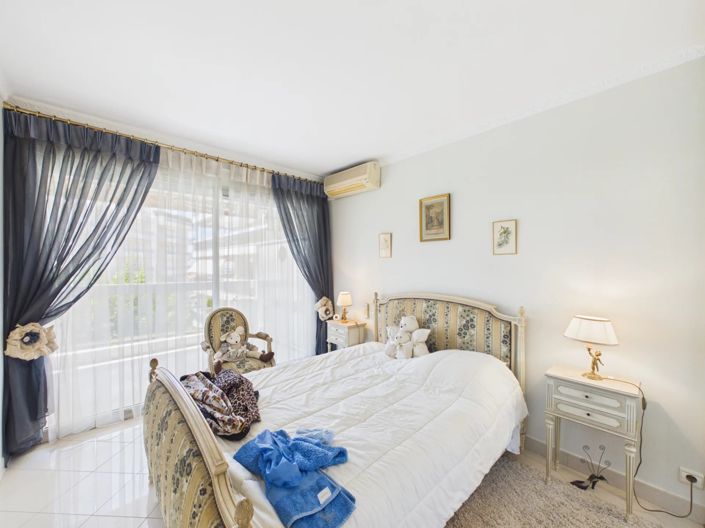 Image No.11-3 Bed Apartment for sale