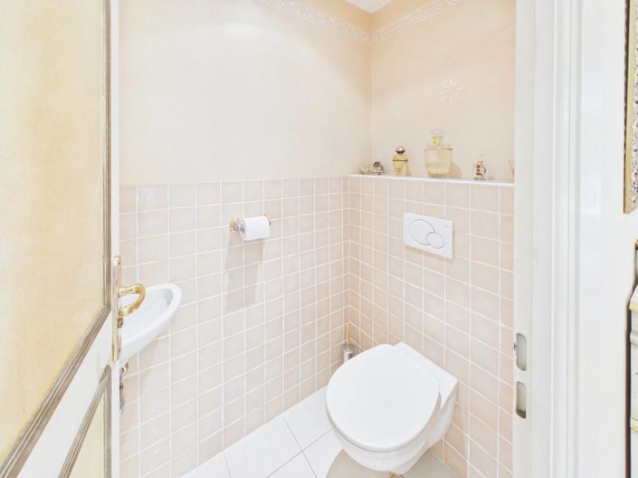 Image No.18-3 Bed Apartment for sale