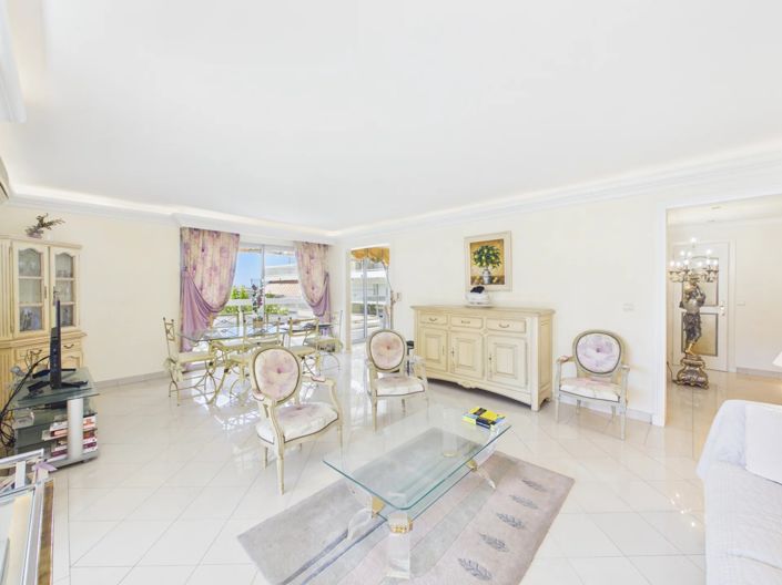 Image No.6-3 Bed Apartment for sale