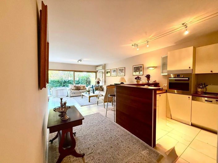 Image No.10-2 Bed Apartment for sale