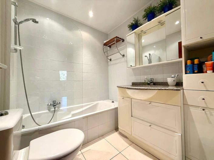 Image No.14-2 Bed Apartment for sale