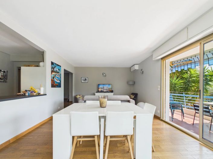 Image No.7-3 Bed Apartment for sale