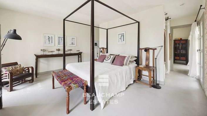 Image No.7-5 Bed House for sale