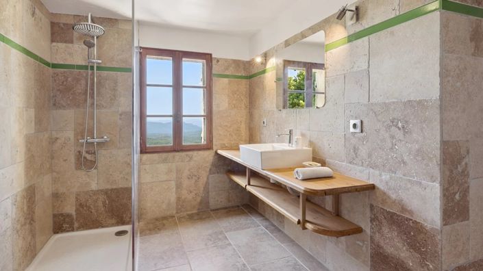 Image No.7-11 Bed House for sale