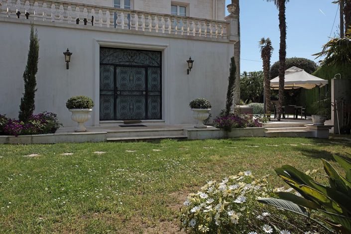 Image No.14-7 Bed House for sale