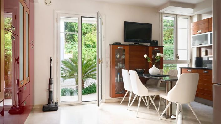 Image No.21-7 Bed House for sale