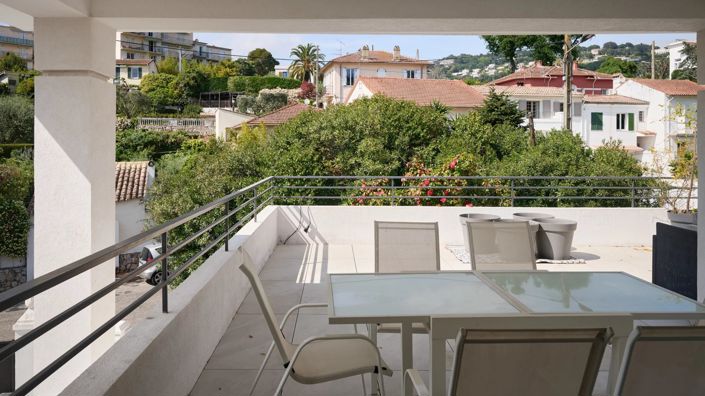 Image No.35-7 Bed House for sale