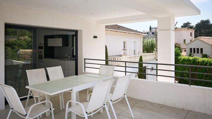 Image No.36-7 Bed House for sale