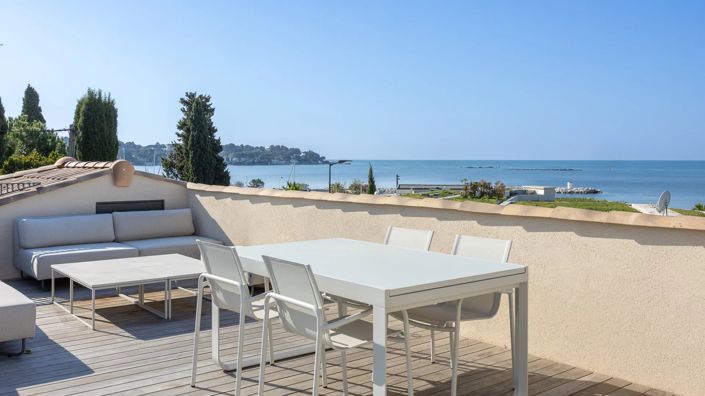 Image No.4-6 Bed House for sale