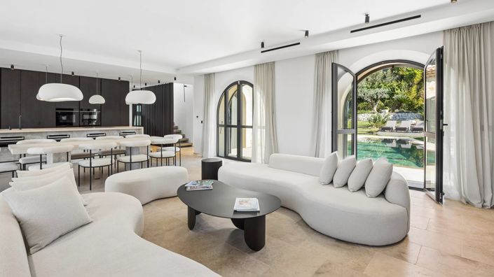 Image No.5-6 Bed House for sale