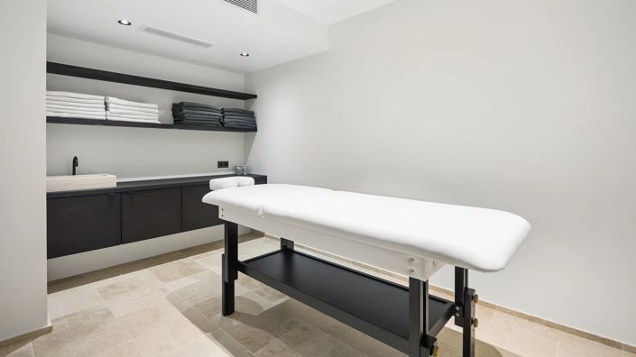 Image No.9-6 Bed House for sale