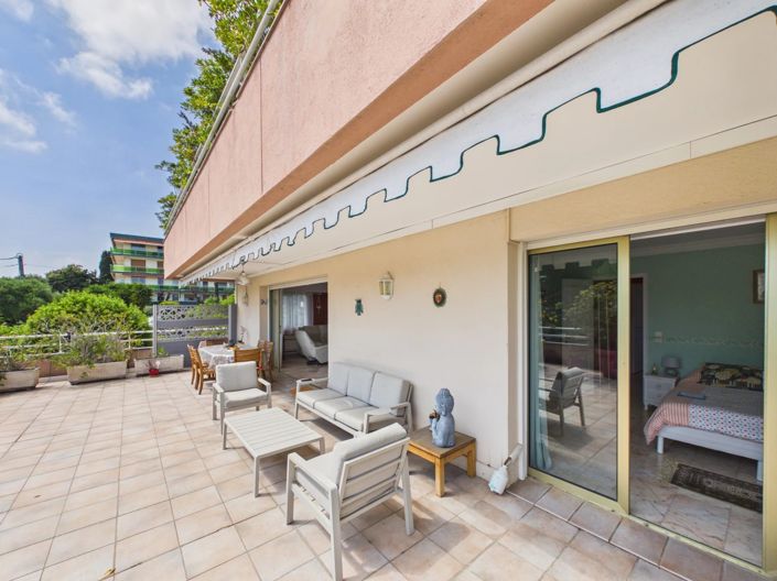Image No.11-3 Bed Apartment for sale