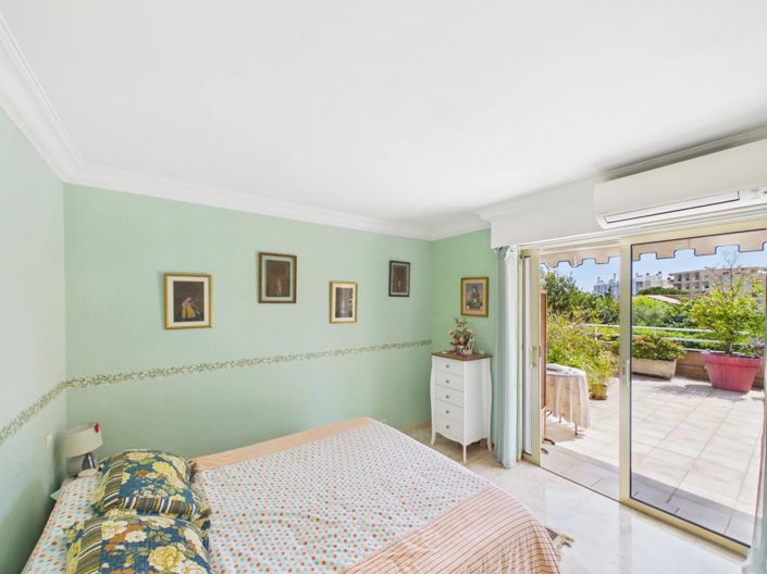 Image No.5-3 Bed Apartment for sale