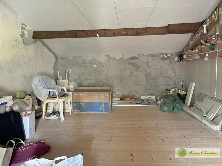 Image No.12-2 Bed House for sale