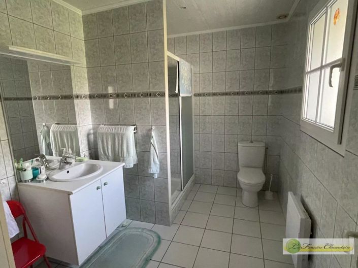 Image No.7-2 Bed House for sale