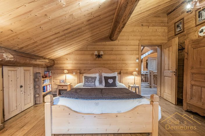 Image No.24-5 Bed House for sale