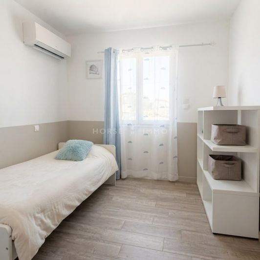 Image No.10-3 Bed House for sale