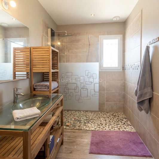 Image No.9-3 Bed House for sale
