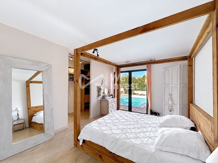 Image No.9-4 Bed House for sale