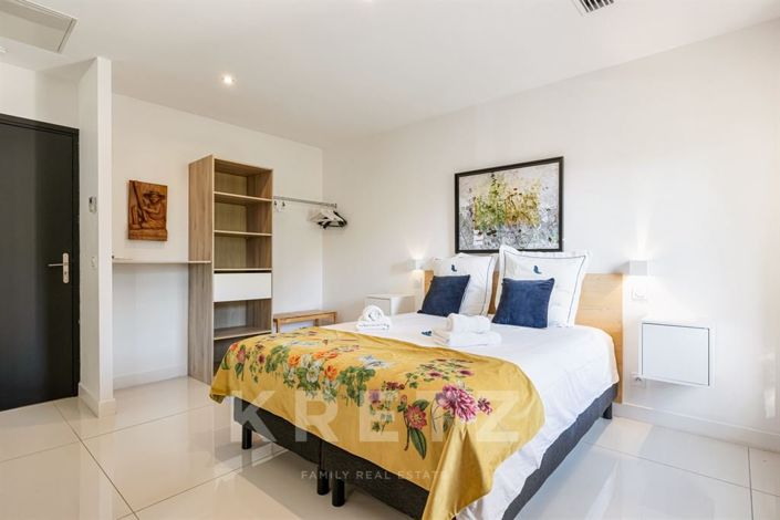 Image No.11-15 Bed House for sale