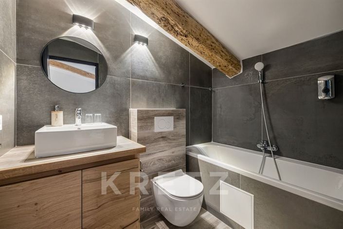 Image No.16-15 Bed House for sale