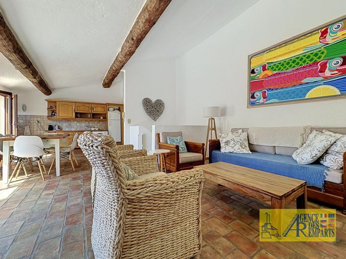 Image No.19-3 Bed House for sale