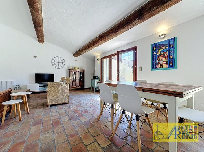 Image No.21-3 Bed House for sale
