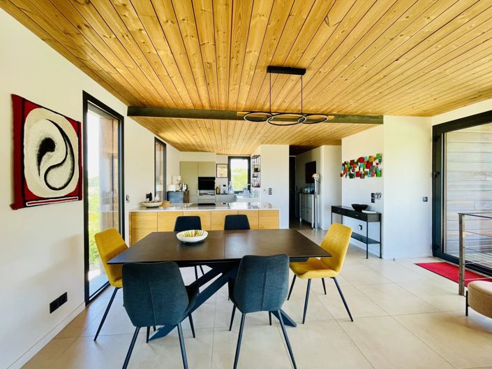 Image No.14-3 Bed House for sale