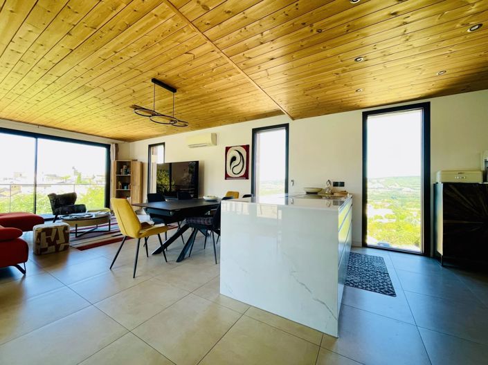 Image No.16-3 Bed House for sale