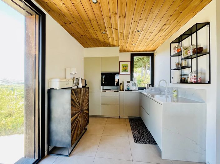Image No.7-3 Bed House for sale