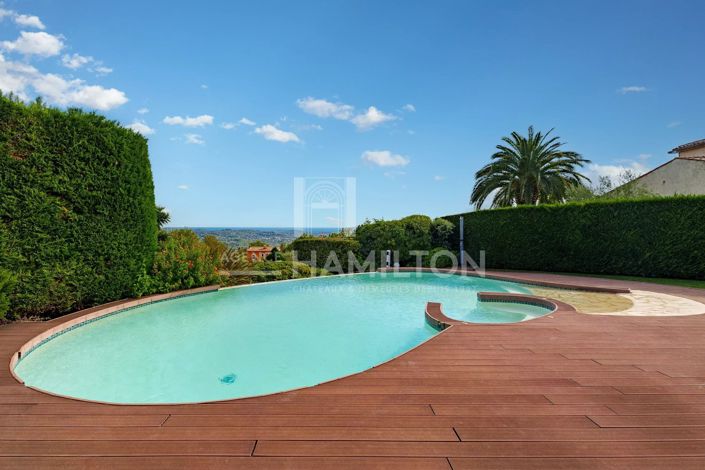 Image No.18-6 Bed House for sale