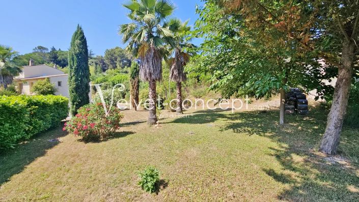 Image No.17-4 Bed House for sale