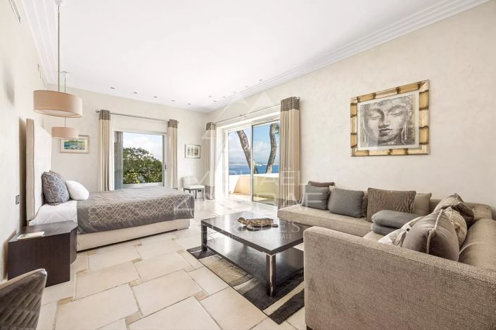 Image No.15-5 Bed House for sale
