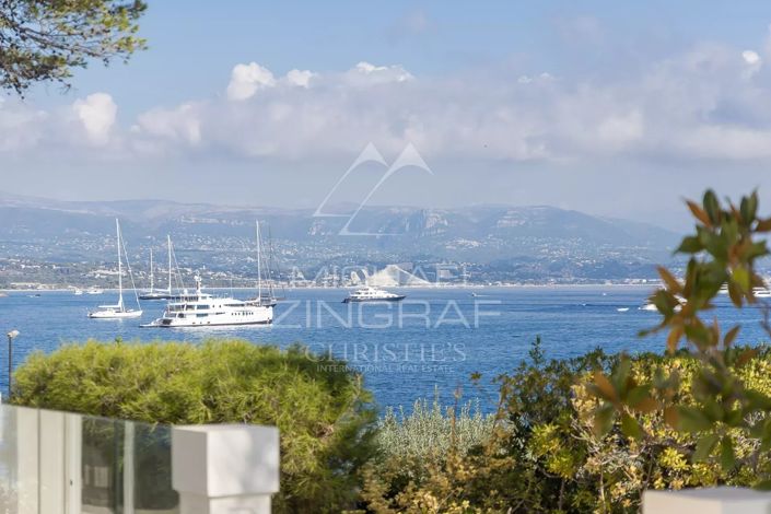 Image No.20-5 Bed House for sale