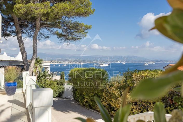 Image No.21-5 Bed House for sale