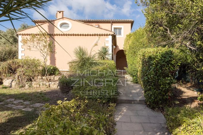 Image No.13-5 Bed House for sale