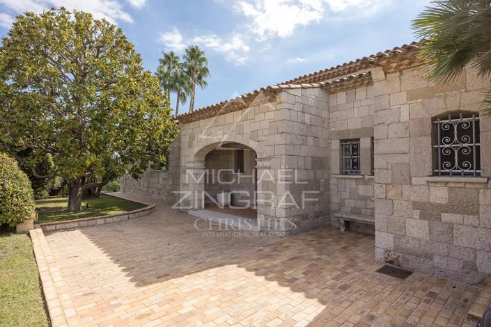 Image No.3-5 Bed House for sale