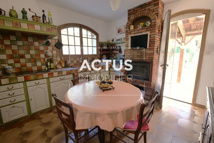 Image No.4-4 Bed House for sale