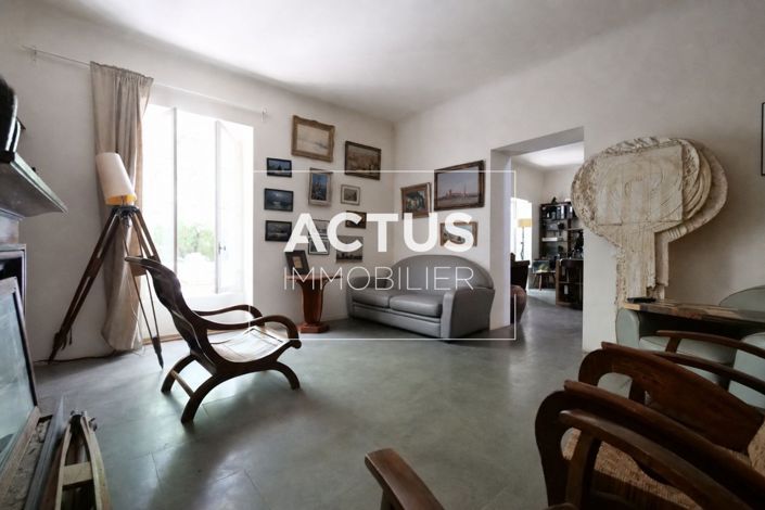Image No.5-4 Bed Property for sale
