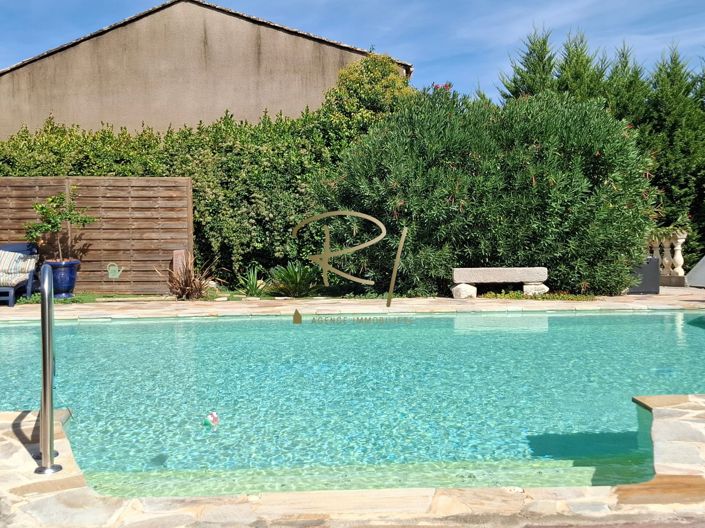 Image No.2-4 Bed House for sale