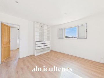 aurgj06v01sf4vqw5