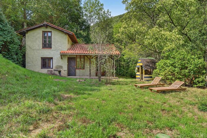 Image No.12-6 Bed House for sale